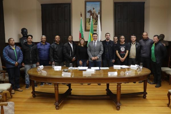 A Escola São Pedro receberá seis monitores e a João Severiano quatro / Foto: Rodrigo Sarasol
