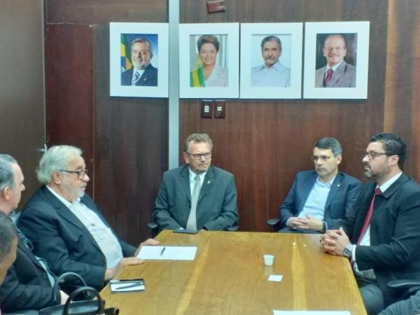 A foto é emblemática pela pluralidade de posições políticas / Foto: Divulgação