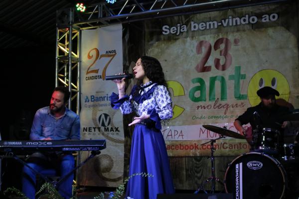 Show de Luiza Barbosa/Letieri Navarrina