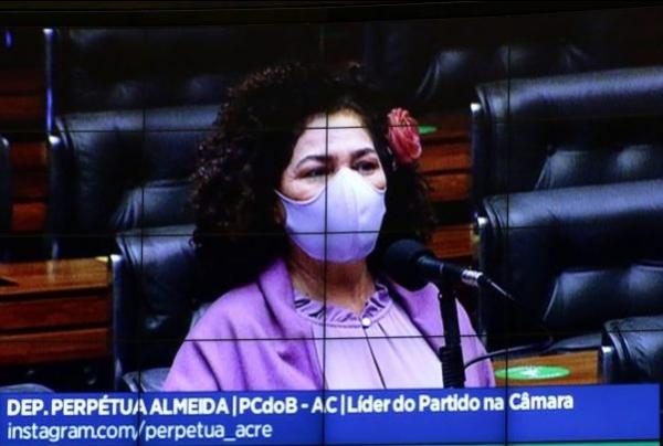 Perpétua Almeida (PCdoB/AC): o isolamento social é a forma mais eficaz de evitar a Covid-19 / Foto: Agência Câmara de Notícias