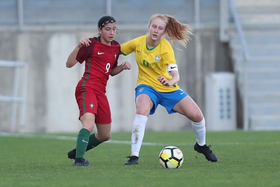 zagueira catarinense Patrícia Maldaner de 17 anos, que defende a Chapecoense / Foto: Arquivo Pessoal