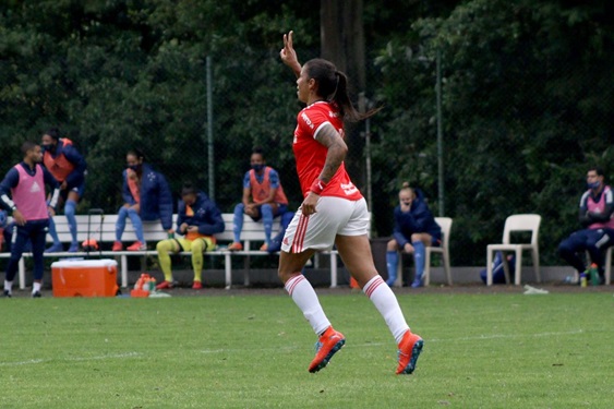 Fabi Simões marcou duas vezes na goleada colorada sobre o Cruzeiro / Foto: Mariana Capra/Internacional