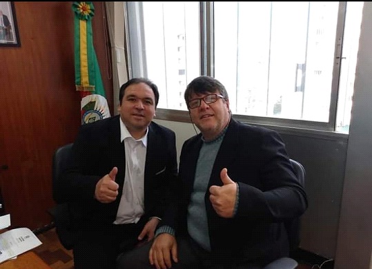 Instalação da Frente Parlamentar de Apoio à Gestão Ambiental Muncipal, dep estadual Thiago Duarte e Campani presidente da ANAMMA RS, em 2019 / Foto: Reprodução