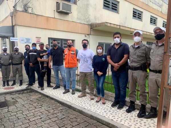 Alimentos foram entregues por integrantes do Clube à instituição / Foto: Divulgação