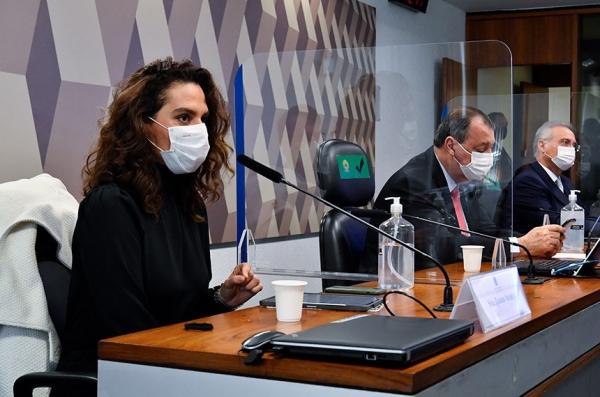 A médica Luana Araújo, o presidente da CPI, Omar Aziz, e o relator, Renan Calheiros / Foto: Waldemir Barreto/Agência Senado